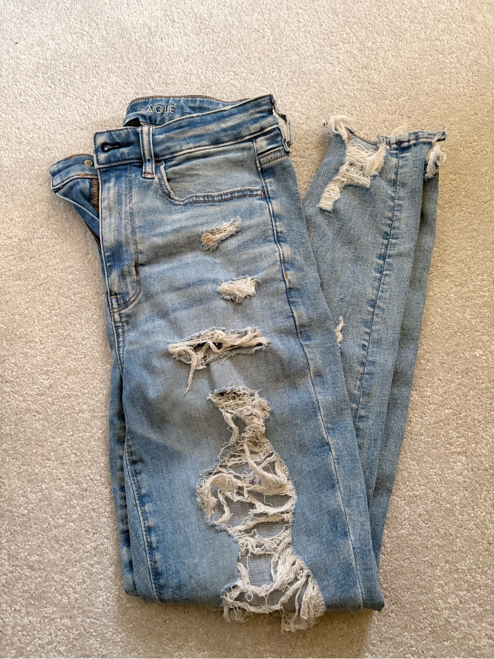 American Eagle Outfitters Light Blue Distressed Skinny Jeans